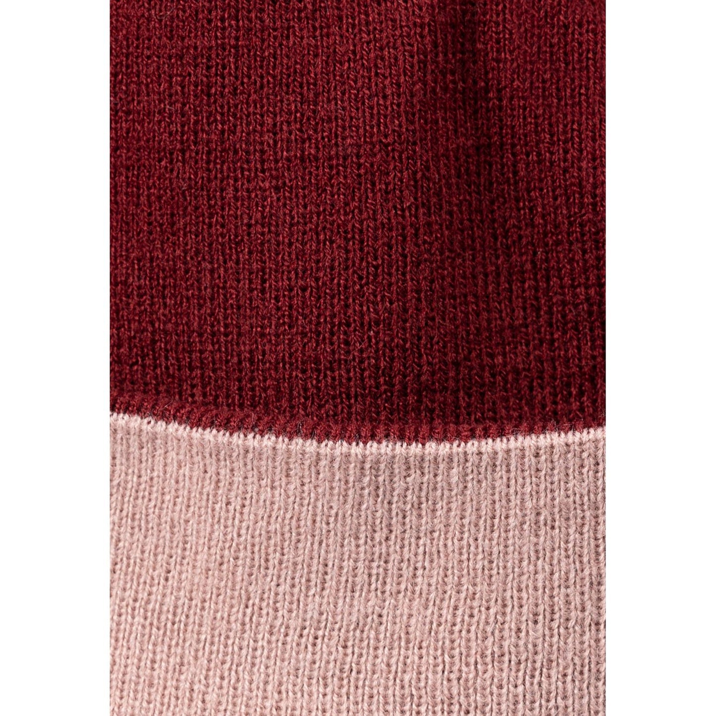 Montana Adults Reversible Knitted Hat in Dark Cherry