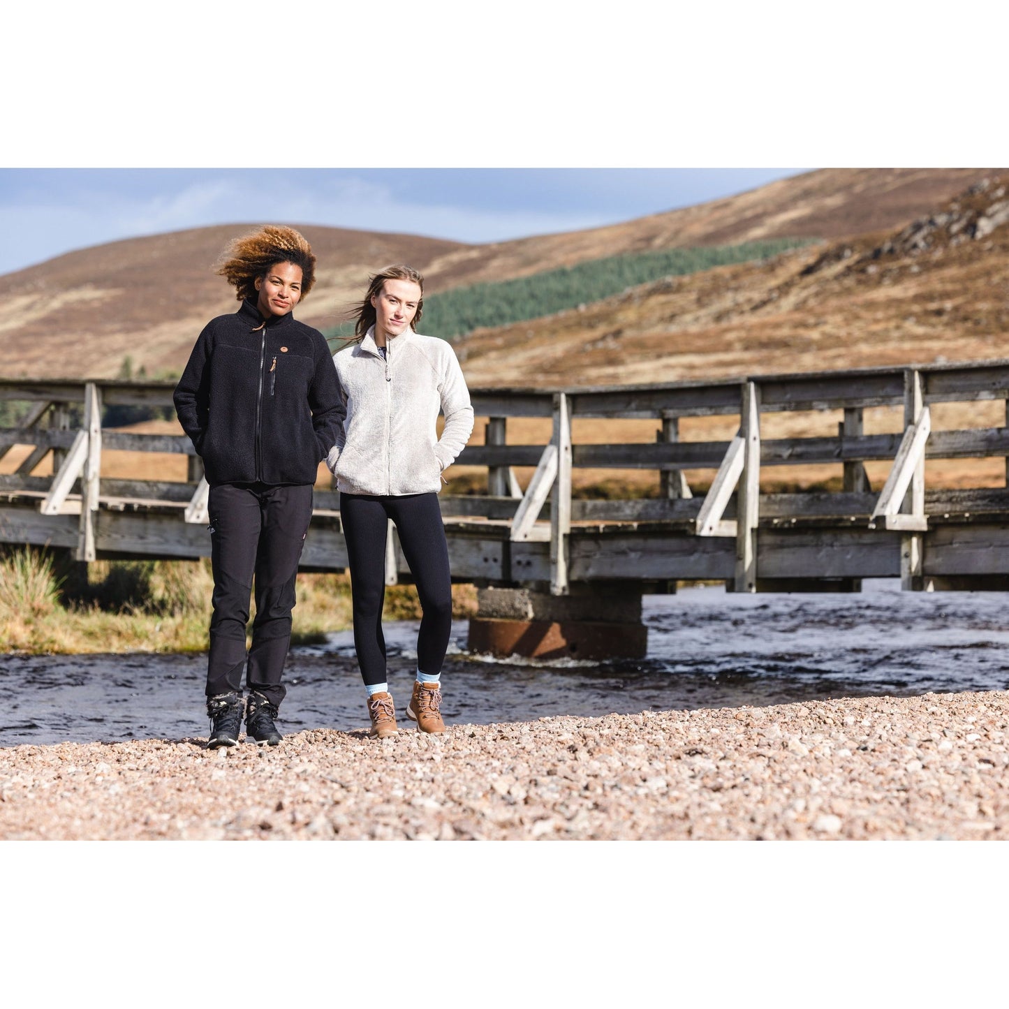 Quake Women's Sherpa Fleece Jacket in Black