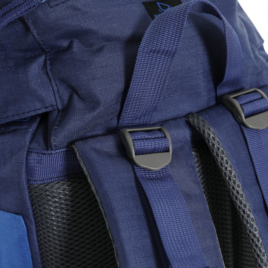 Trek 33 - 33 Litre Rucksack - Electric Blue