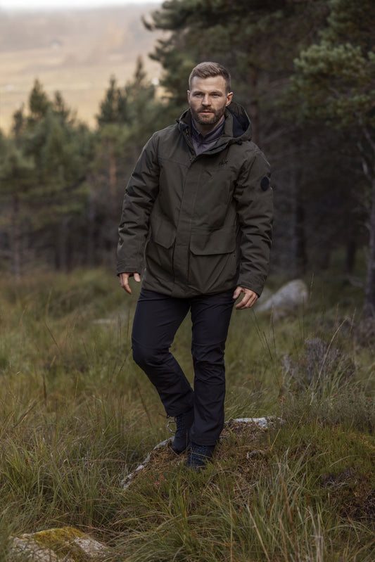 Donahue Men's DLX Padded Waterproof Jacket in Dark Vine