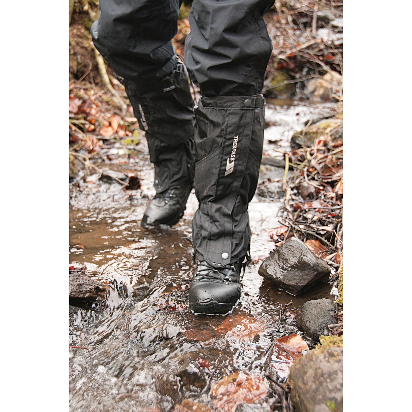 Nanuk Hiking Gaiters in Black