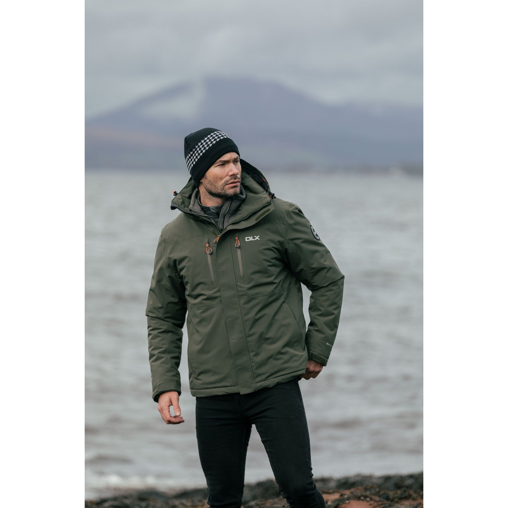 Oswarm Men s DLX Padded Waterproof Jacket in Ivy Trespass Ireland