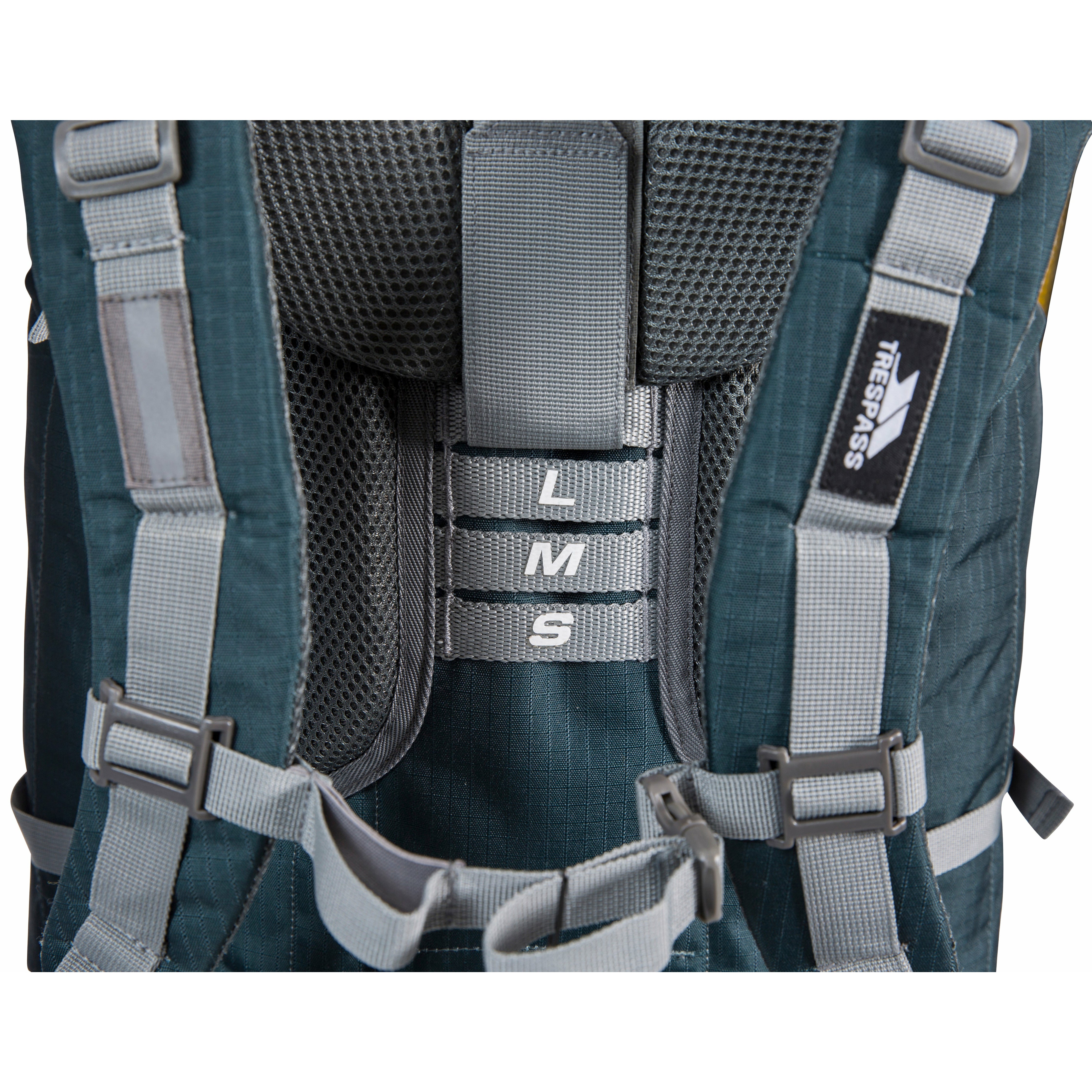 Trespass trek hotsell 66 rucksack